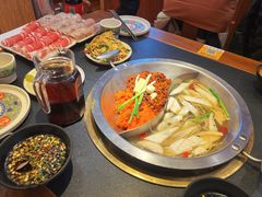 -沸炉重庆老火锅(军事博物馆店)