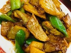 -明月食府(二区干二路店)