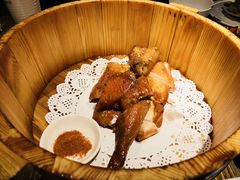 -胡桃里音乐酒馆(环亚凯瑟琳广场店)
