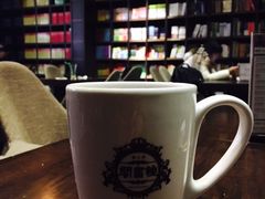 -钟书阁(松江泰晤士小镇店)