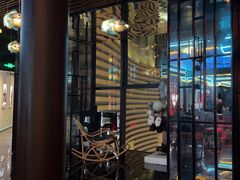 -屋有岛沉浸游戏旗舰店(中山公园店)