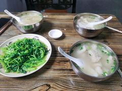 -依云煎包店