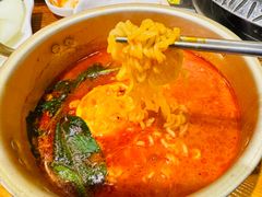 -喇喇排骨火锅·传统韩式脊骨汤(望京西园总店)