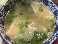 鸡丝馄饨-松针蔡记蒸饺(花园路店)