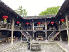 -寻龙山龙隐镇