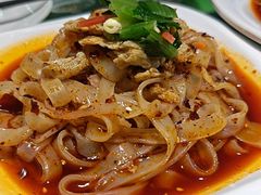 岐山擀面皮-令氏家外家周秦食府(高新店)