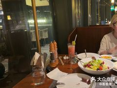 -MONICH牛排融合餐厅(和义大道购物中心店)