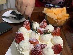 -花花卷卷·鲜食蛋糕(静安久光百货店)