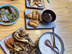 -勺子米线·云南传统小吃市集(四方街店)