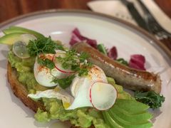 牛油果温泉蛋吐司-O'mills Sourdough Bakery&Bistro(永嘉路店)