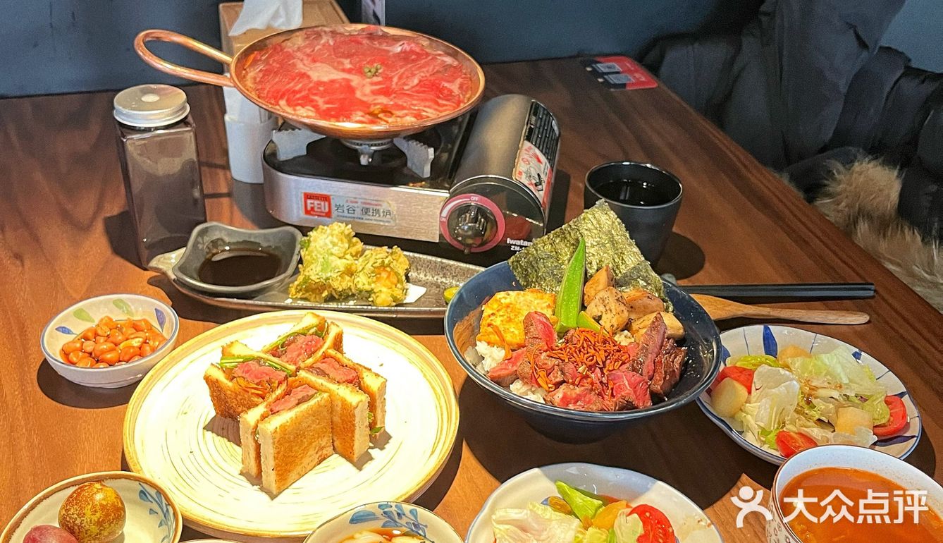 N刷了满满初牛的牛排丼饭