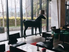 -上海虹桥西郊假日酒店