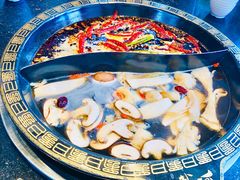 双色锅底-纸盐河码头火锅(十八梯店)