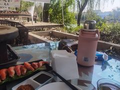 -思念果岭湖畔花房餐厅