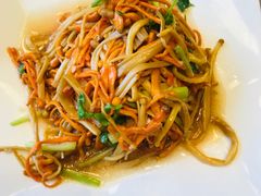 金针菇拌虫草花-西江印象酒楼