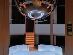 -涨巢·潮玩水疗局