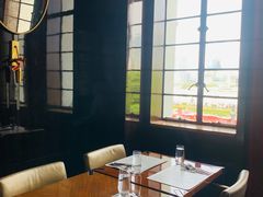靠窗位-YUE·6·西式融合餐厅(外滩六号店)
