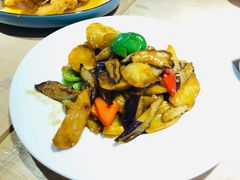 -关东小磨东北菜(上海长风大悦城店)