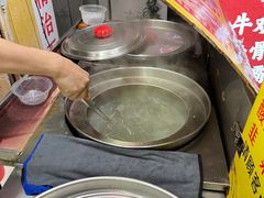 -牛师傅广式药膳牛骨汤美食(江南西店)