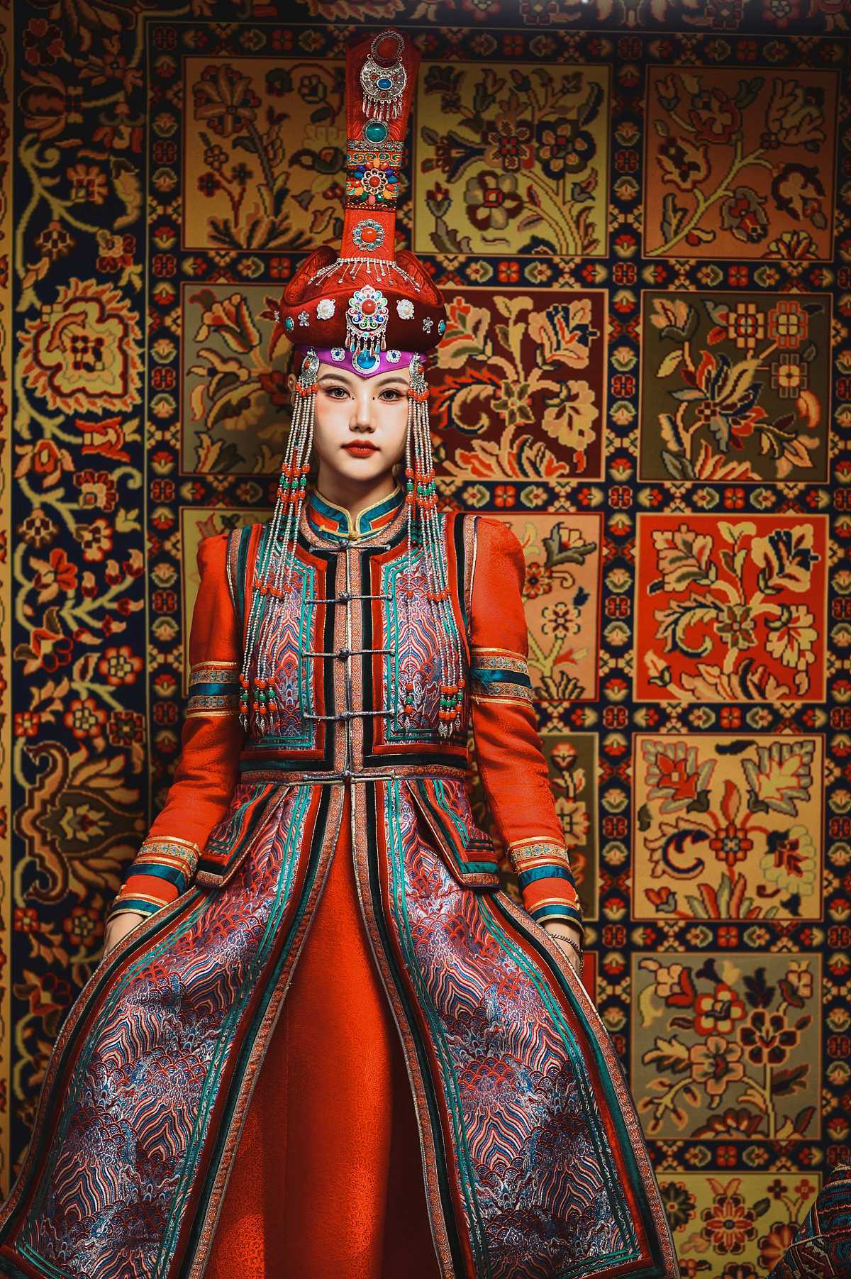 救命!我不信没有人不喜欢这套蒙古袍写真 精致华丽的蒙古族服饰