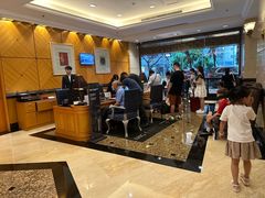 -深圳富苑皇冠假日套房酒店