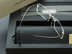 -目艮眼镜SHOWROOM(品牌集合店)