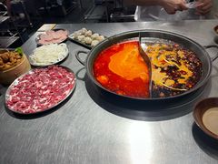 -鹿鸣山草本茶香火锅(园西路店)