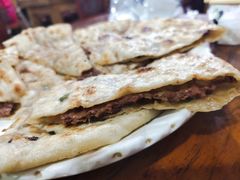 -溢心园香河肉饼总店