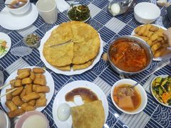 -敖特尔布里亚特美食坊(世纪花苑店)