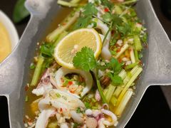 -大头虾越式风味餐厅(光明广场店)