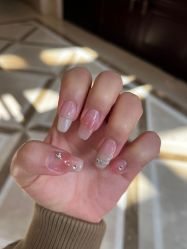 -丽心自助美甲美睫