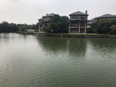 -迪茵湖田家舍生态农场
