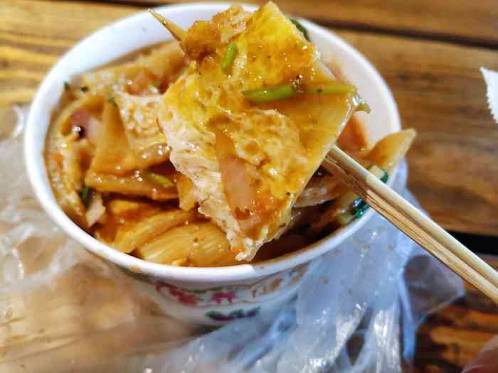 密山烤冷面-"[薄荷]环境:在秦皇小巷的烤冷面,整体."-大众点评移动版