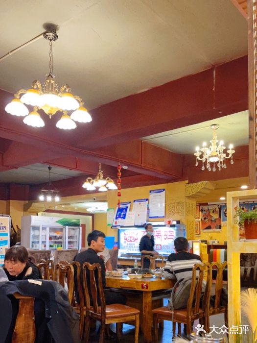 峰瑞藏地美食·石锅鸡·牦牛肉(大昭寺品牌店)大堂图片