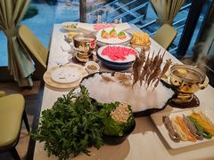 -海鲨湾海鲜会馆(百家湖1912店)