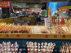 -八一路好吃街(雨田商务大厦店)