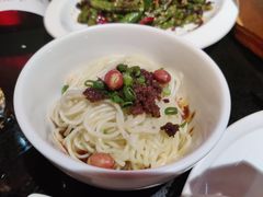 -铜锣湾·有麝自然香(渝北财富中心店)