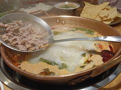 -洱火云南酸菜牛肉火锅(石景山当代商城店)