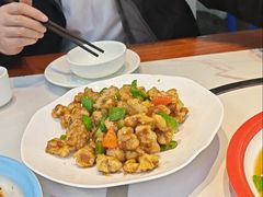 -雪乡人家东北菜·铁锅炖一切(高斯路店)