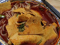 麻辣豆腐皮-老字号杨坡红油米线腊汁肉夹馍(东四道巷店)