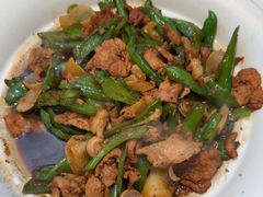 -阿瓦山寨·湘菜现炒·剁椒鱼头王(咸阳总店)