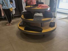 -UNDER ARMOUR(新燕莎奥莱店)