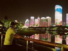 -万绿园