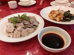 -侬佳蒸菜馆(听潮店)