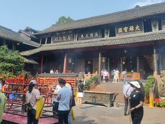 -峨眉山报国寺