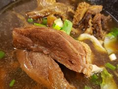霸王满汉招牌牛肉面-尊品原汁牛肉面