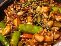 酱爆跳跳蛙-老头儿油爆虾·知味杭州(爱琴海购物中心)