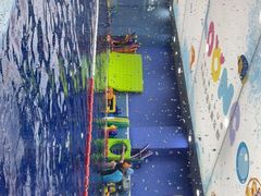 -龙格亲子游泳·水育早教运动中心(绿宝中心)
