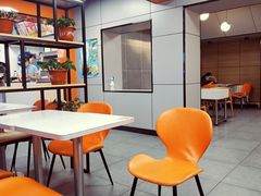 -华莱士·全鸡汉堡(四道街店)