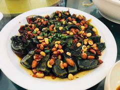 -覃记海鲜美食餐厅